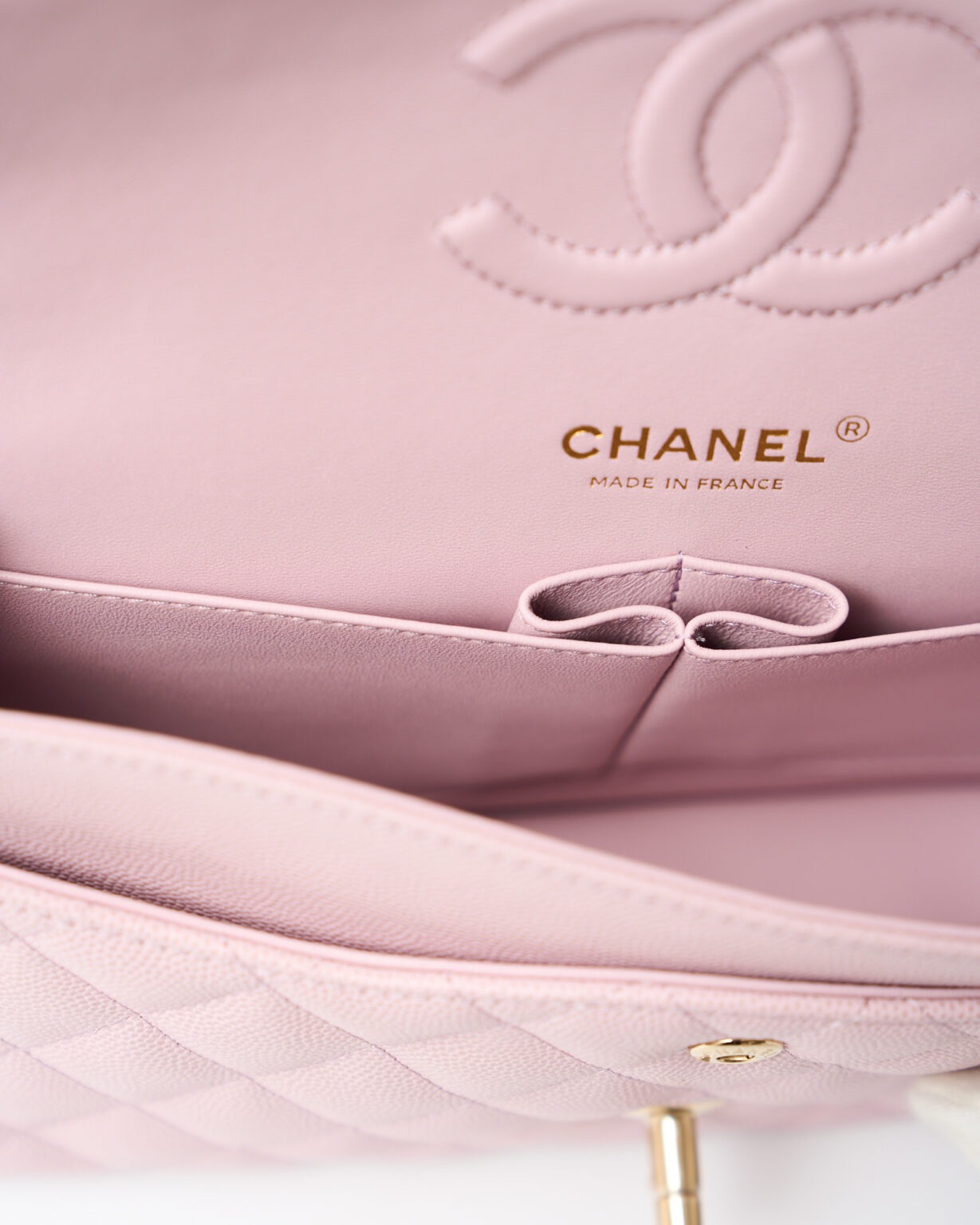 Chanel Classic Double Flap Medium Pink Caviar GHW