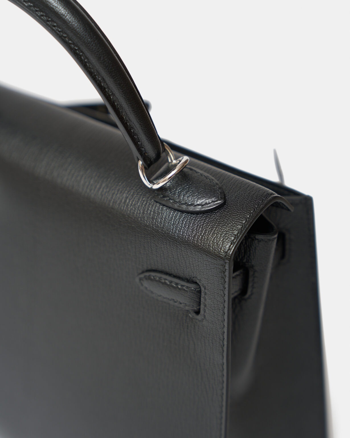 Hermès Kelly 25 Black Chevre Mysore PHW