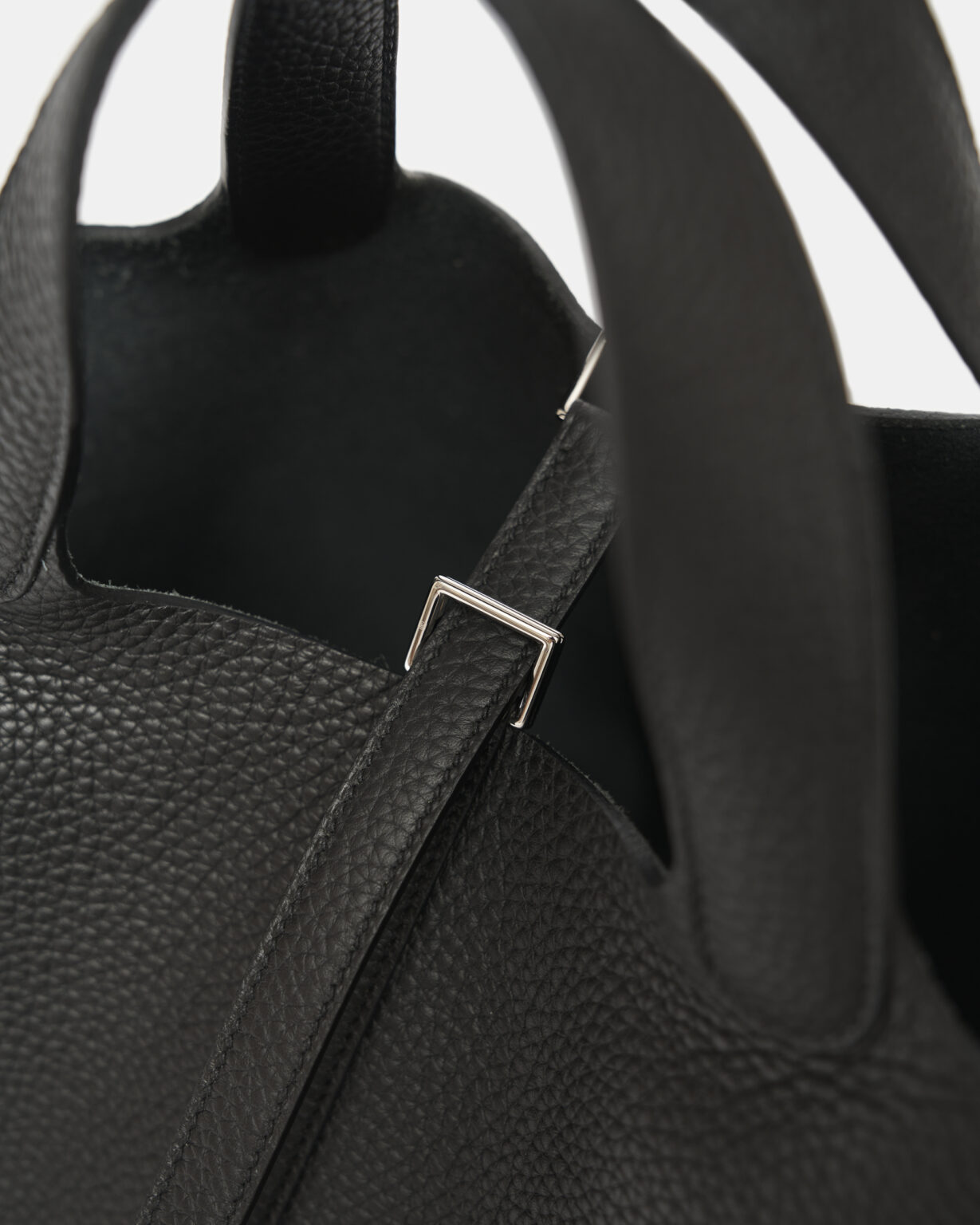 Hermès Picotin 18 Black Clemence PHW