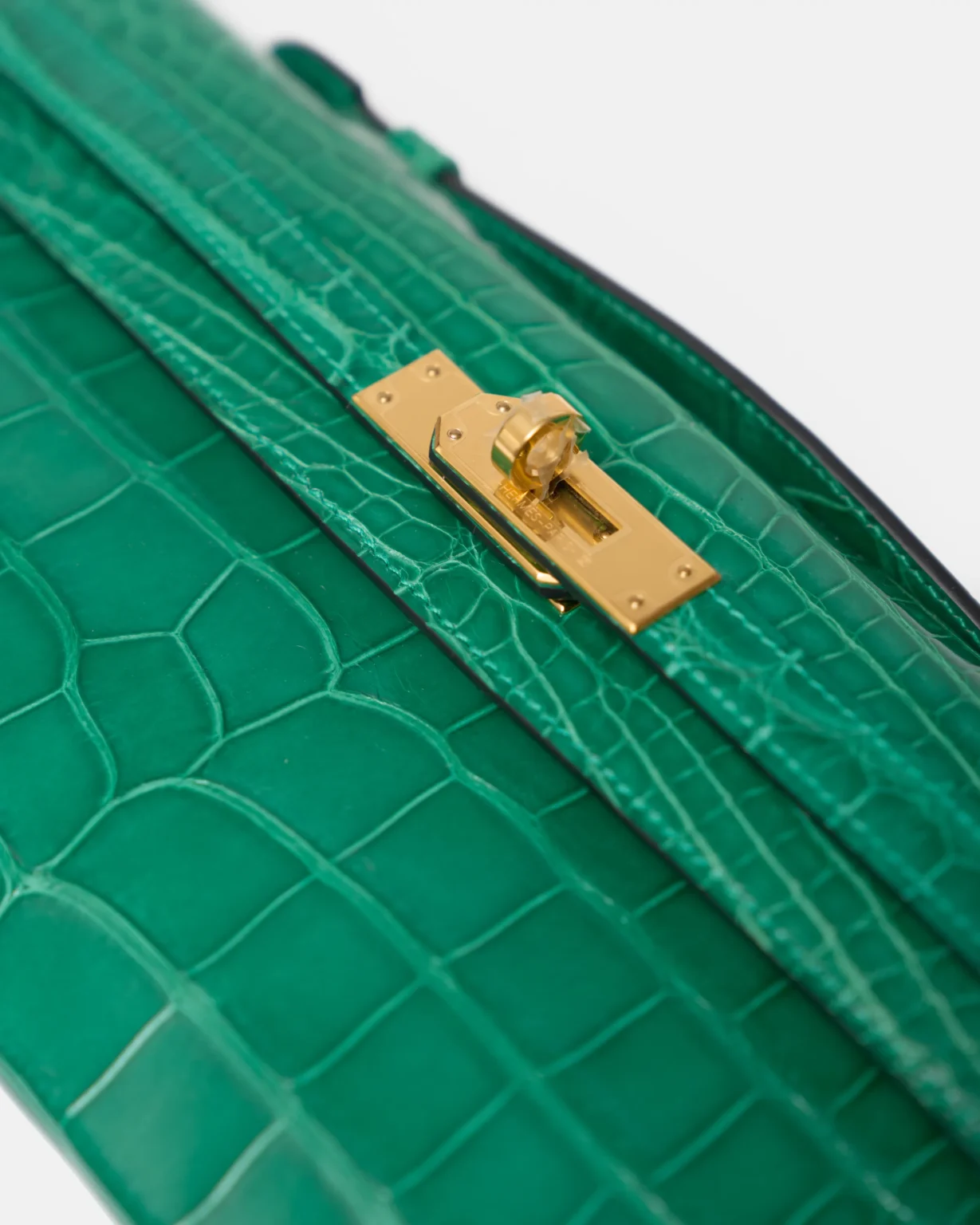 Hermès Kelly 31 Emerald Green Croc Kelly Cut Phw