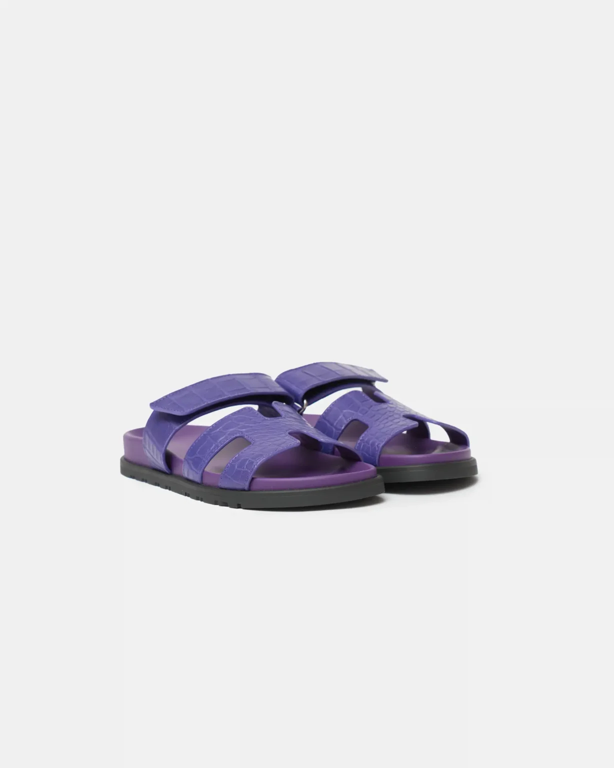 Hermès Chypre Violet Majorette Matte Mississippiensis Alligator Sandals