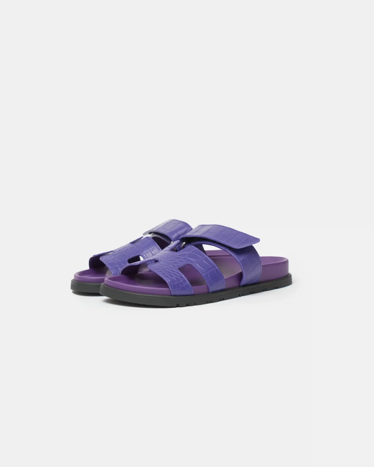 Hermès Chypre Violet Majorette Matte Mississippiensis Alligator Sandals