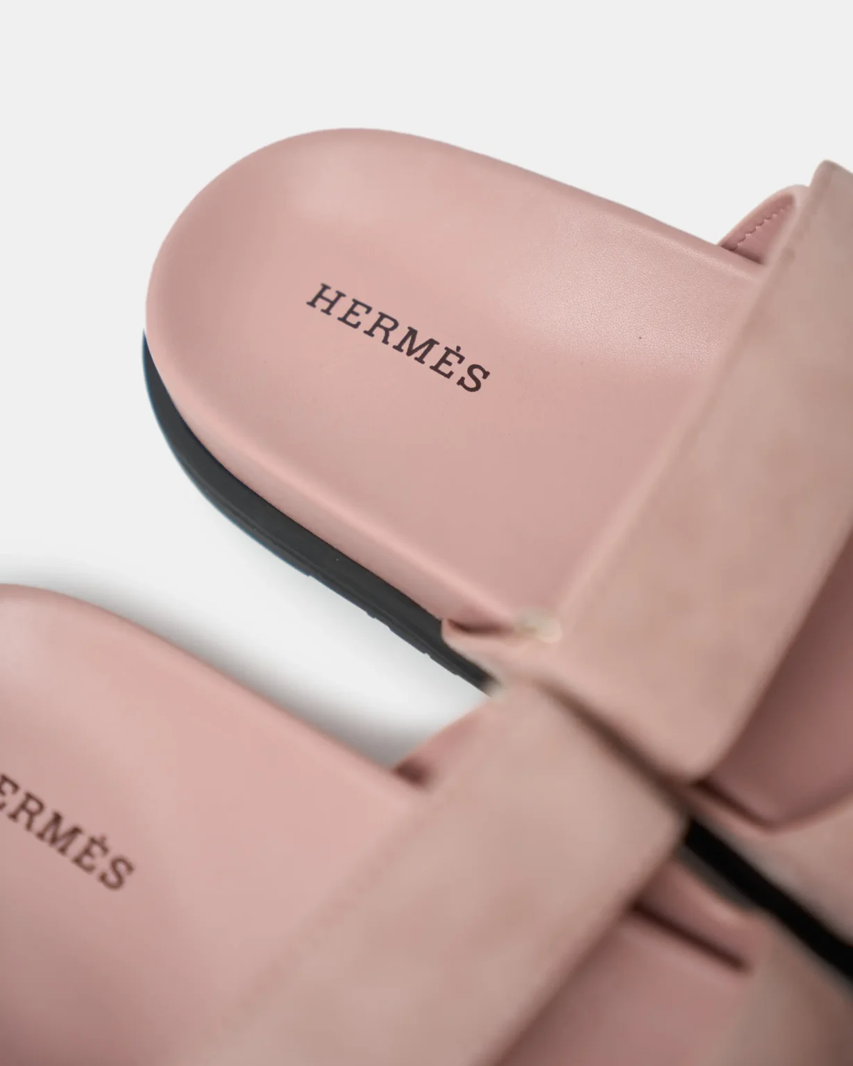 Hermès Chypre Rose Porcelain Suede Sandals (41)