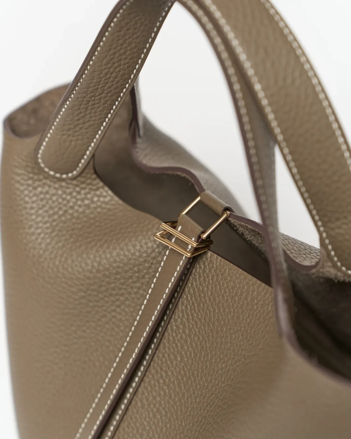 Hermès Picotin 18 Etoupe Clemence GHW